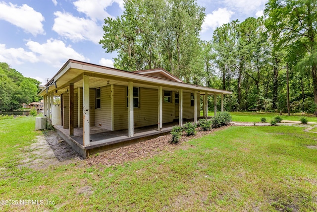 226 Six Pond Trl, Green Cove Springs, FL 32043 - view of home's exterior with a yard and covered porch