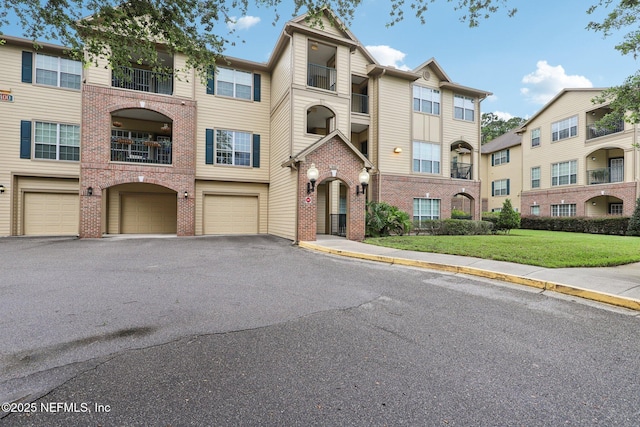 7800 Point Meadows Dr Unit 426, Jacksonville, FL 32256 - photo 2