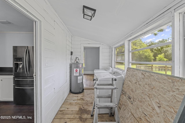 85215 Airplane Ln, Yulee, FL 32097 - sunroom / solarium with independent washer and dryer, electric water heater, and vaulted ceiling