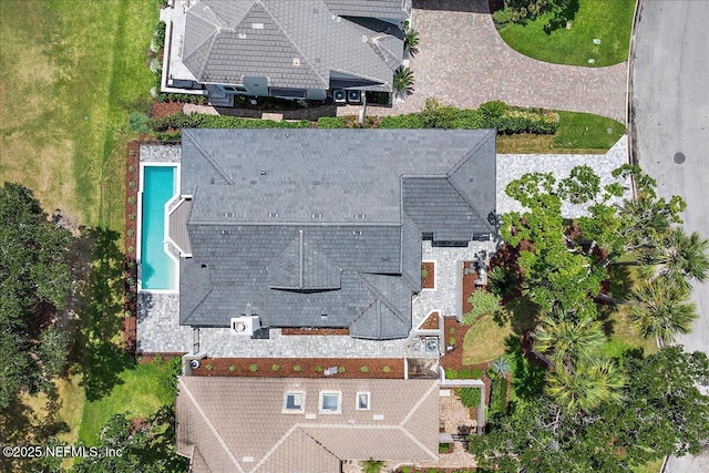 172 Laurel Ln, Ponte Vedra Beach, FL 32082 - aerial view of a pool area