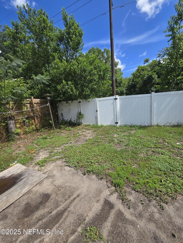 7717 Knoll Dr N, Jacksonville, FL 32221 - photo 21