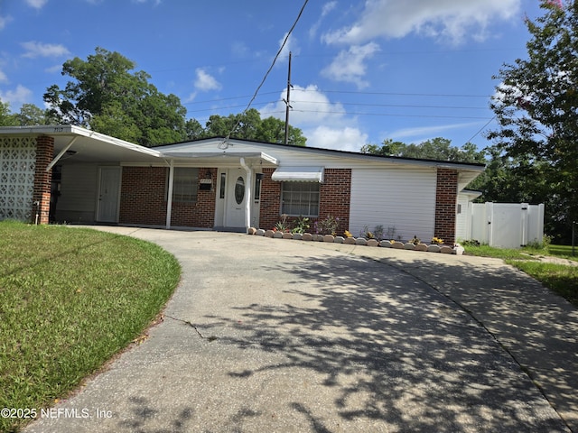 7717 Knoll Dr N, Jacksonville, FL 32221 - photo 1