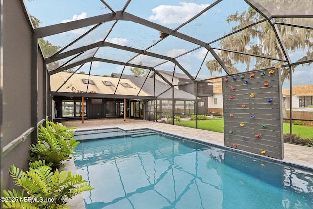 1823 N Lakeshore Dr, Fleming Island, FL 32003 - swimming pool with a patio area and a lanai