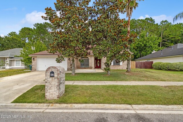 1939 Knottingham Trace Ln, Jacksonville, FL 32246 - photo 1
