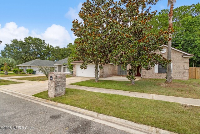 1939 Knottingham Trace Ln, Jacksonville, FL 32246 - photo 2