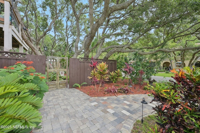 136 Sherwood Ave, Saint Augustine, FL 32084 - view of patio with a gate
