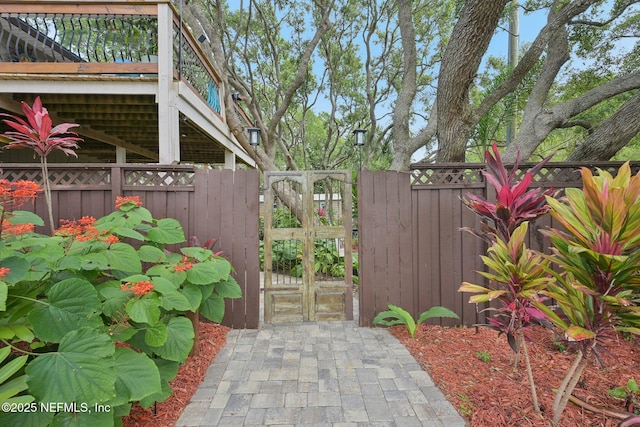136 Sherwood Ave, Saint Augustine, FL 32084 - view of patio / terrace with a gate