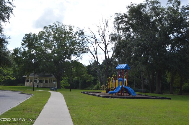 2759 Spencer Plantation Blvd, Orange Park, FL 32073 - photo 16