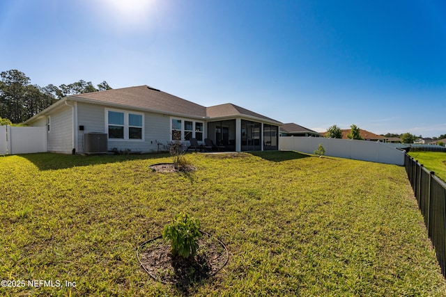 665 Flach Dr, Saint Johns, FL 32259 - rear view of house featuring a sunroom and a fenced backyard