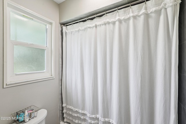 1071 Foxmeadow Trl, Middleburg, FL 32068 - full bathroom featuring healthy amount of natural light and a shower with curtain