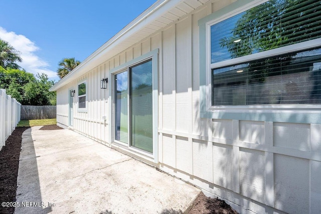 407 Lower 8th Ave S, Jacksonville Beach, FL 32250 - fenced backyard with a patio
