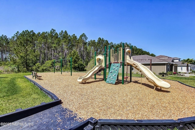 78262 Saddle Rock Rd, Yulee, FL 32097 - community jungle gym with a lawn