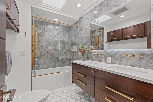1786 Selva Marina Dr, Atlantic Beach, FL 32233 - full bath featuring shower / bath combination with glass door, double vanity, backsplash, and recessed lighting