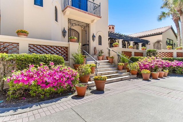 1185 Ponte Vedra Blvd, Ponte Vedra Beach, FL 32082 - property entrance with stucco siding