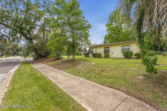 2305 Broward Rd, Jacksonville, FL 32218 - view of grassy yard
