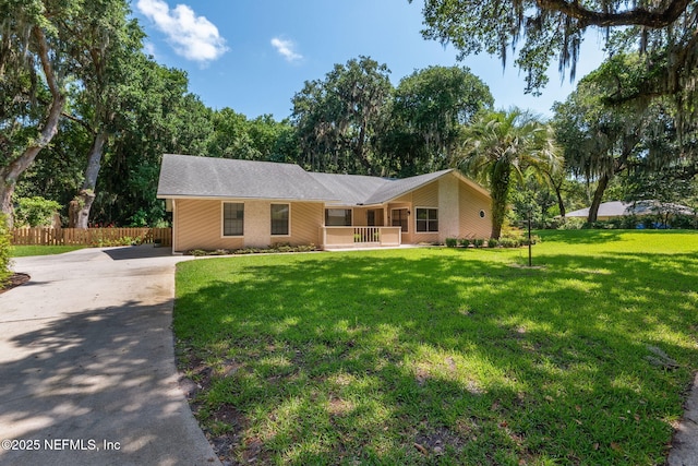 835 Fountain Dr, Fernandina Beach, FL 32034 - view of front of home with driveway and covered porch