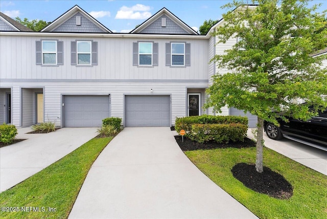 10560 Madrone Cove Ct, Jacksonville, FL 32218 - photo 1