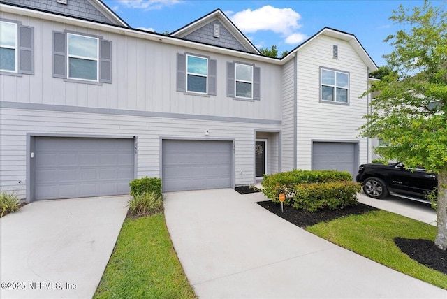 10560 Madrone Cove Ct, Jacksonville, FL 32218 - photo 2