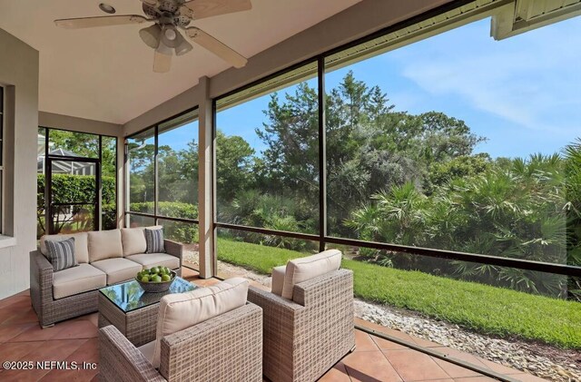 644 Casa Fuerta Ln, Saint Augustine, FL 32080 - sunroom featuring a ceiling fan and outdoor lounge area