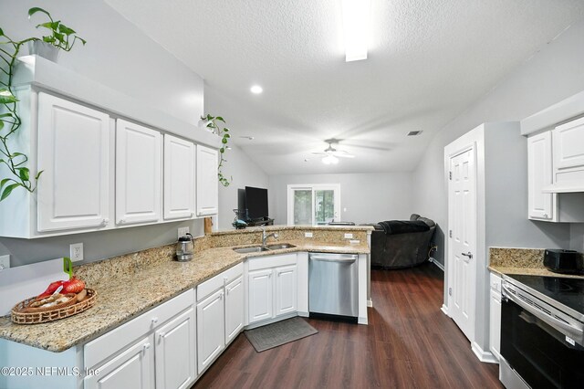 832 Heritage Lakes Dr, Jacksonville, FL 32218 - photo 9