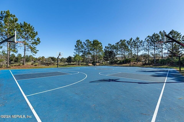 105 Meadow Creek Dr, Saint Johns, FL 32259 - view of sport court with community basketball court and view of scattered trees