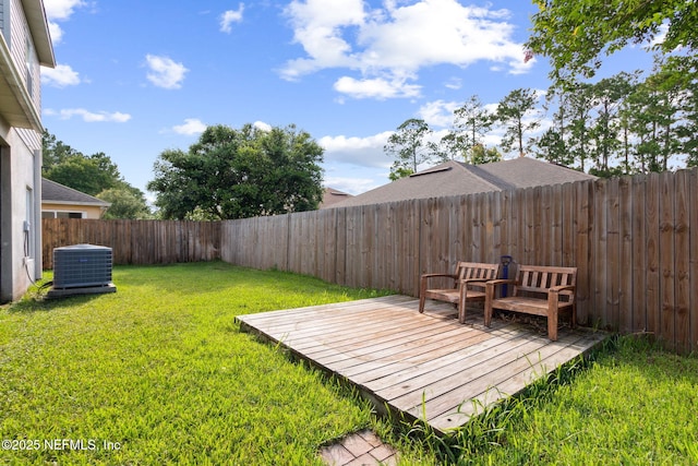 86051 Venetian Ave, Yulee, FL 32097 - fenced backyard featuring a wooden deck