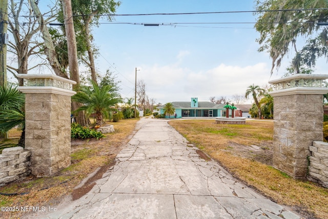 2910 Lake Shore Blvd, Jacksonville, FL 32210 - view of road
