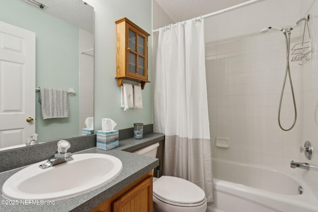 96031 Glen Laurel Ct, Yulee, FL 32097 - bathroom featuring vanity, shower / bath combo, and a textured ceiling