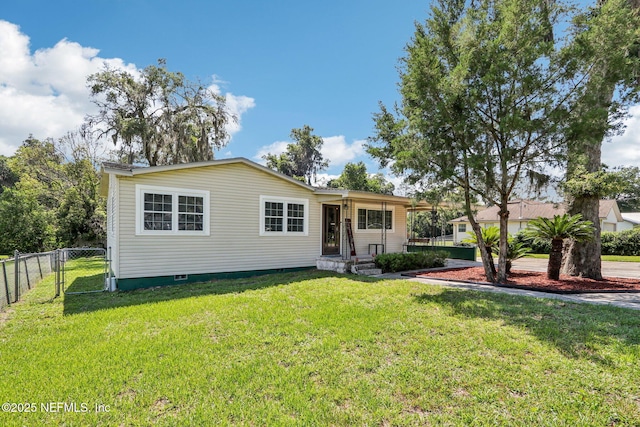 304 Highland Ave S, Green Cove Springs, FL 32043 - photo 2