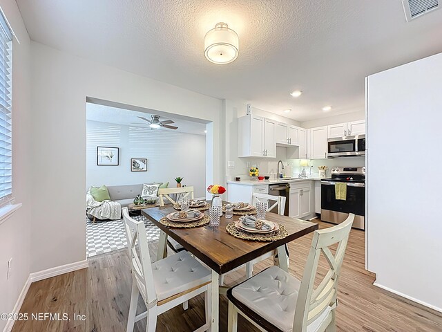 3704 Torres Ct, Jacksonville, FL 32210 - photo 5