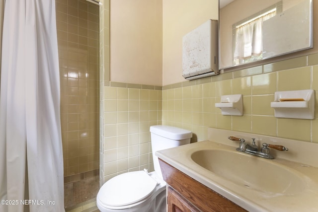270 Drew St W, Baldwin, FL 32234 - full bath with tile walls, tiled shower, and vanity
