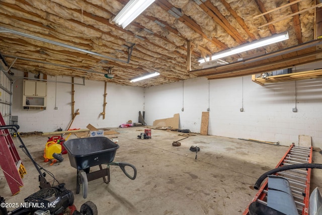 136 Hollywood Forest Dr, Fleming Island, FL 32003 - below grade area with a garage