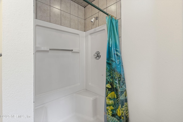 136 Hollywood Forest Dr, Fleming Island, FL 32003 - full bath featuring a shower with shower curtain
