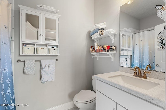 195 Glenneyre Cir, Saint Augustine, FL 32092 - bathroom with vanity and curtained shower