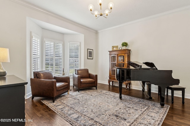 95006 Buckeye Ct, Fernandina Beach, FL 32034 - sitting room featuring wood finished floors, a chandelier, and ornamental molding