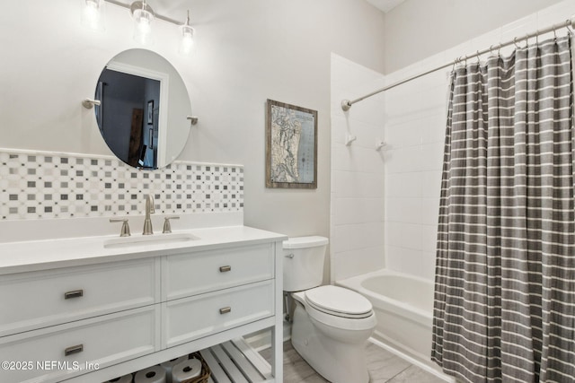 95006 Buckeye Ct, Fernandina Beach, FL 32034 - full bath featuring vanity, shower / bath combo, and backsplash