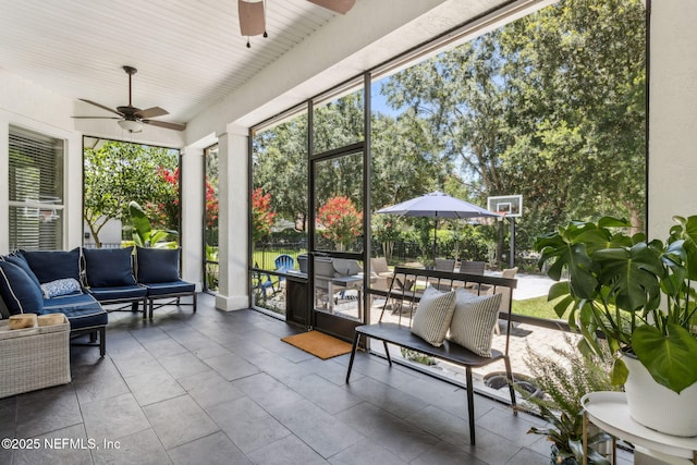 95006 Buckeye Ct, Fernandina Beach, FL 32034 - sunroom / solarium featuring a ceiling fan and outdoor lounge area