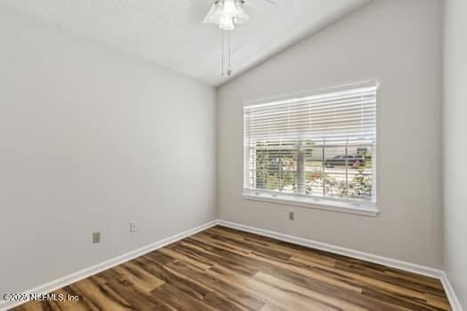 8868 Chambore Dr, Jacksonville, FL 32256 - photo 5
