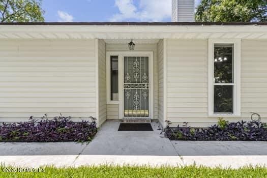 8868 Chambore Dr, Jacksonville, FL 32256 - photo 15