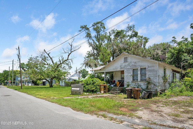 96 Bruen St, Saint Augustine, FL 32084 - view of front of property featuring a front yard