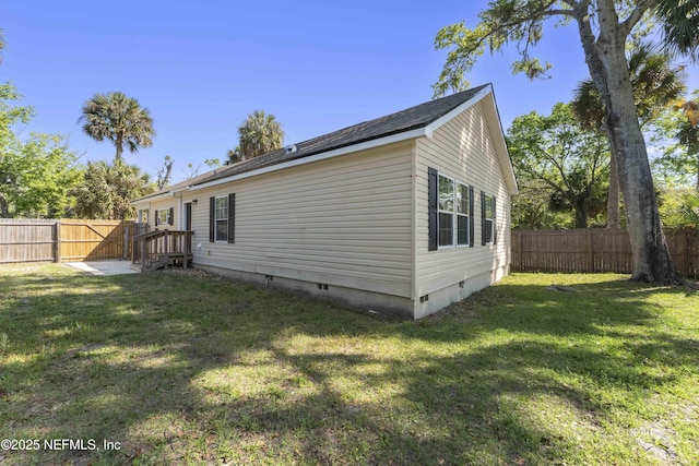 103 Chapin St, Saint Augustine, FL 32084 - view of side of property featuring crawl space and a fenced backyard