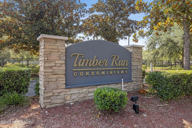 5050 Playpen Dr Unit 4-7, Jacksonville, FL 32210 - photo 2
