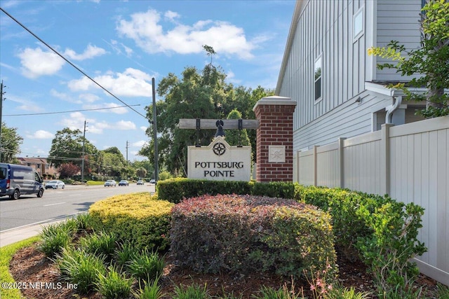 1651 Pottsburg Point Dr, Jacksonville, FL 32207 - photo 34