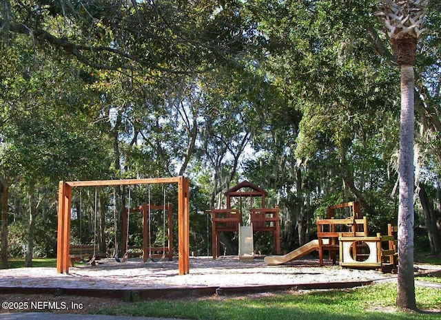 121 Bouganvilla Dr, Ponte Vedra Beach, FL 32082 - community jungle gym with view of scattered trees