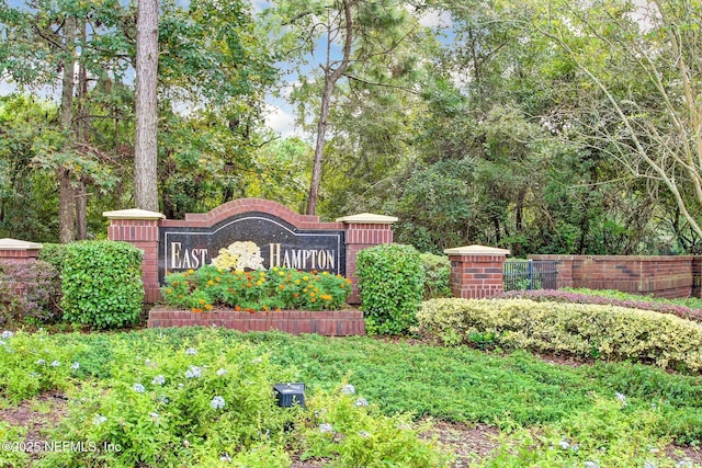 8523 Hampton Landing Dr, Jacksonville, FL 32256 - view of community sign
