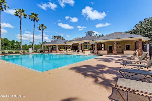 8523 Hampton Landing Dr, Jacksonville, FL 32256 - community pool with a patio area