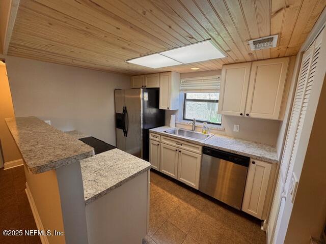8741 Whispering Pines Dr, Jacksonville, FL 32244 - photo 4