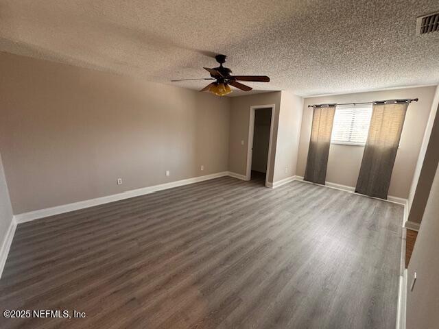 8741 Whispering Pines Dr, Jacksonville, FL 32244 - photo 9