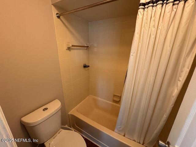 8741 Whispering Pines Dr, Jacksonville, FL 32244 - photo 12