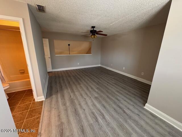 8741 Whispering Pines Dr, Jacksonville, FL 32244 - photo 15